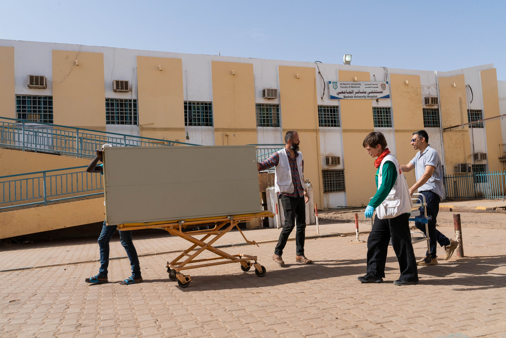 MSF staff at Bashair Teaching Hospital